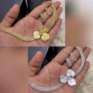 Elegant Floral Necklace Set